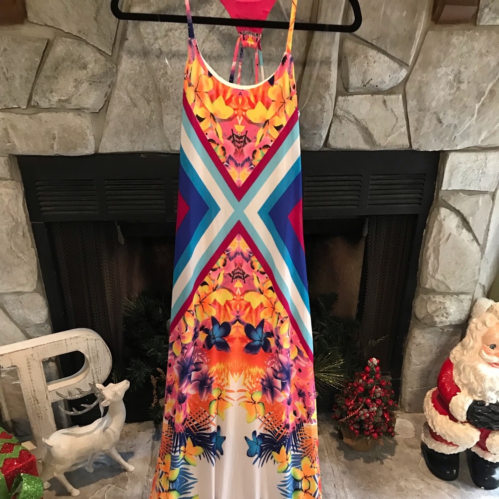 Flattering in Floral Twist Front Maxi Dress